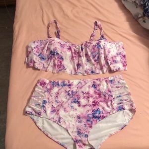 Torrid Tie-Dye Wireless Bikini w/ Mesh Size 4
